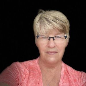 Meet your Posher, Donna-may